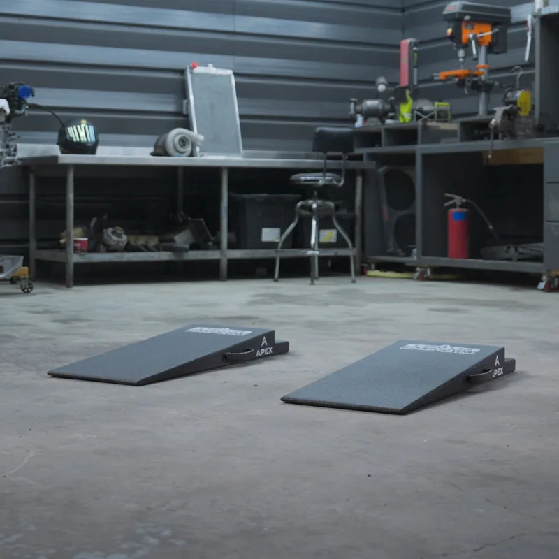 APEX 36-inch Lightweight Foam Trailer Ramp Kit - Set of 2 5