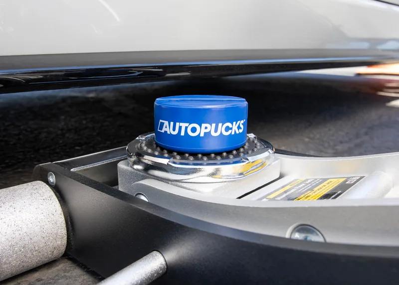 AutoPucks Universal Jack Pad Pucks - Slotted - Set of 4 5