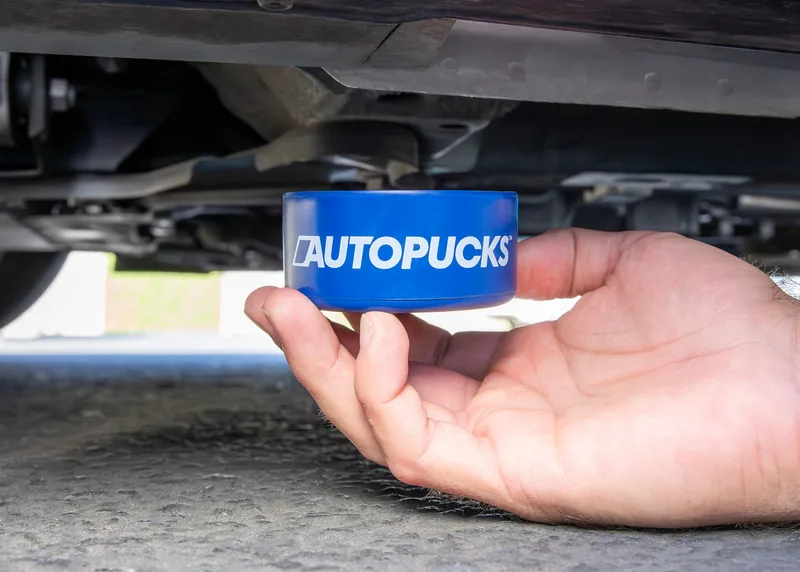 AutoPucks Universal Jack Pad Pucks - Slotted - Set of 4 7