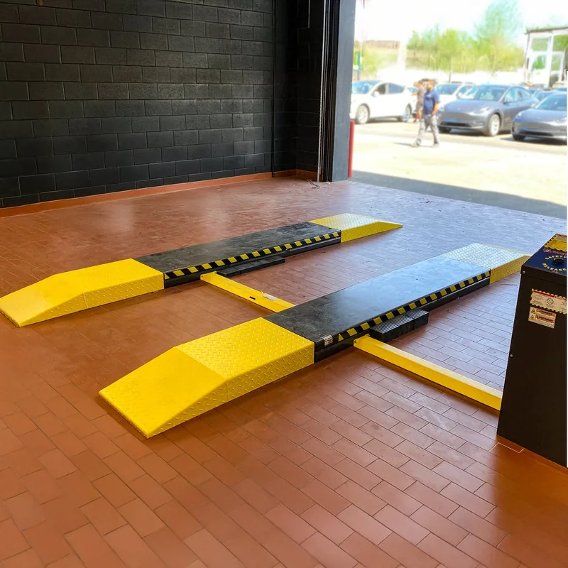 BendPak MDS-6EXT Extended Open-Center Mid-Rise Scissor Lift - 6,000-lbs. Capacity 5