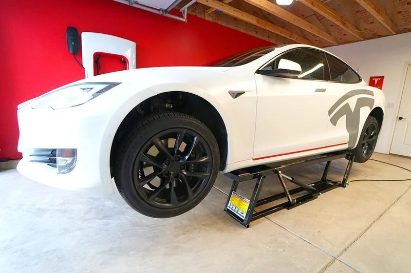 QuickJack 6000ELX Super-Long Portable Car Lift 8